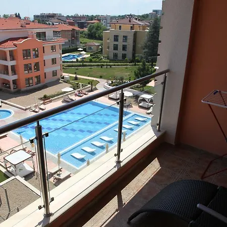 In St. Constantine And Helena Apartamento *
